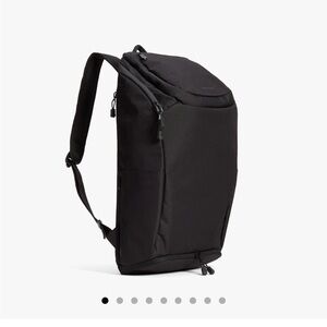 LO & SONS  Hakuba backpack black.